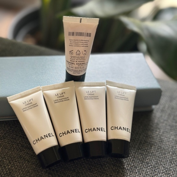 NEW 5xChanel LE LIFT CRÈME 5ML/Sample Size - Picture 1 of 3